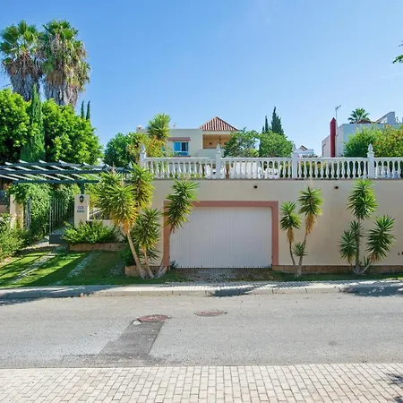 Sanlúcar: Seaside Retreat With Pool And Sea Views Villa Sanlucar de Barrameda