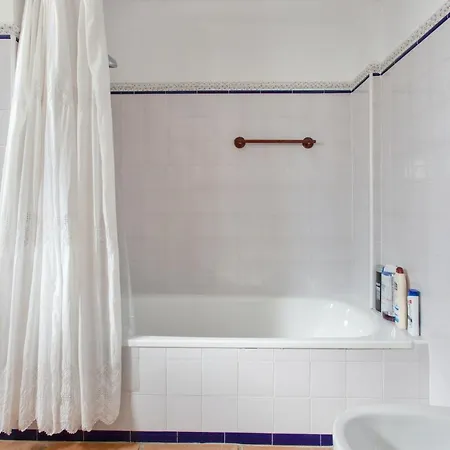 Sanlúcar: Seaside Retreat With Pool And Sea Views Sanlucar de Barrameda