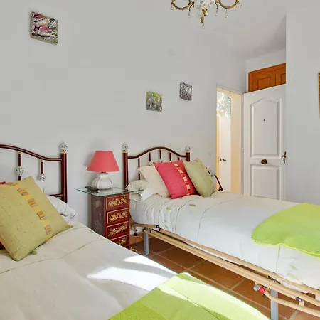 Villa Sanlúcar: Seaside Retreat With Pool And Sea Views *