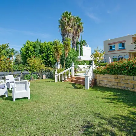 Sanlúcar: Seaside Retreat With Pool And Sea Views *